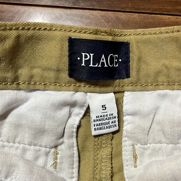 3 pair bundle boys khakis size 5- Children’s place -1 extra pair free - 4 total - Picture 7 of 13